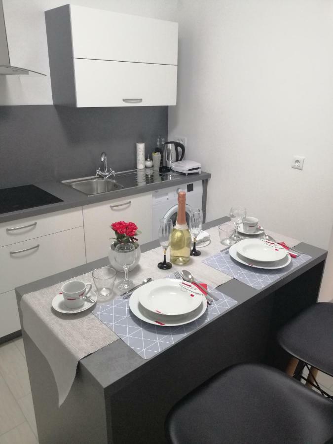 Studio Apartment Mila Pula Extérieur photo